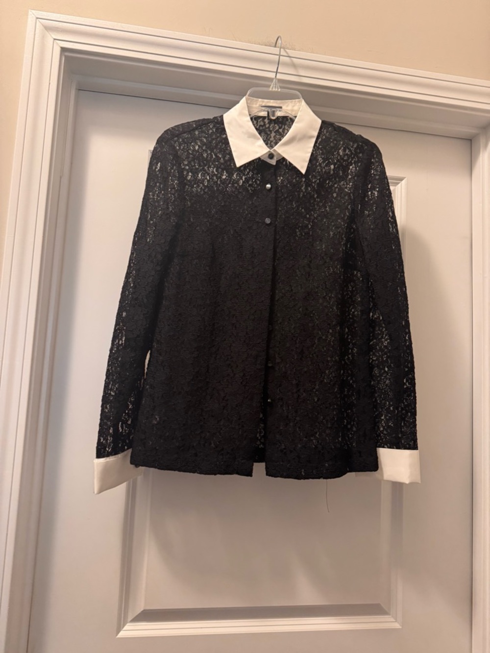 Ann Taylor Black Lace Button-Up Blouse with White Collar & Cuffs